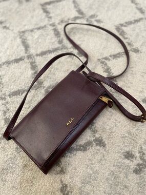 Ralph Lauren Newbury
Kaelyn Leather Wallet Crossbody